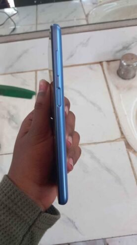 Samsung F22