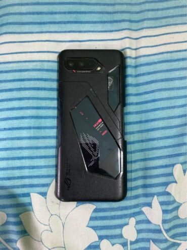 ASUS Rog 5 Ultimate Phone