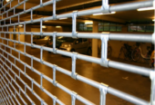 Automatic shutter gate