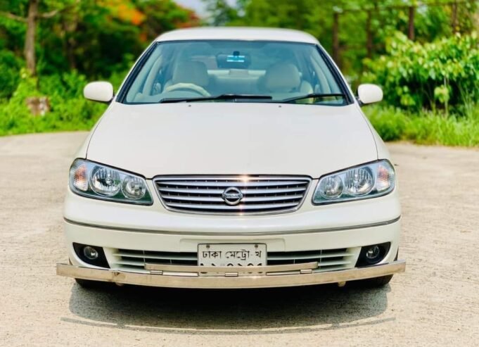 Nissan Sunny 2008 Model For Sale in Dhaka