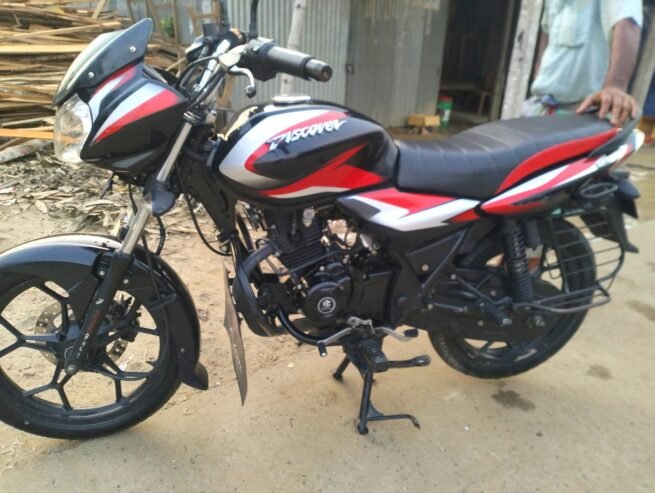 Bajaj Discover 125 For Sale in Gazipur Maona