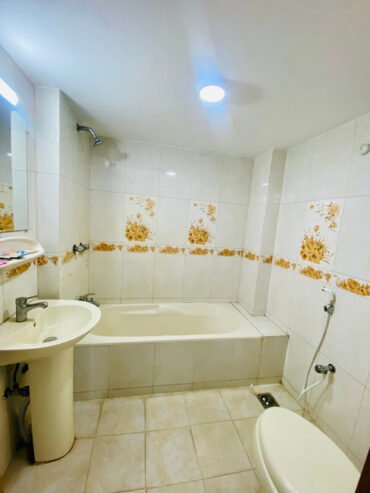 2 Bed Serviced Flat in Bashundhara R/A