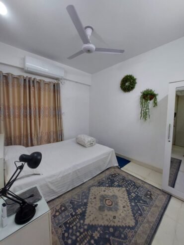 Rent 2 BHK Apartment in Bashundhara R/A