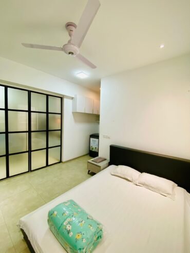 Furnished 2 Bedroom Flat in Baridhara for Rent.