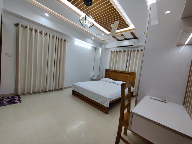 Furnished 3 Bed Flat Rent in Bashundhara R/A